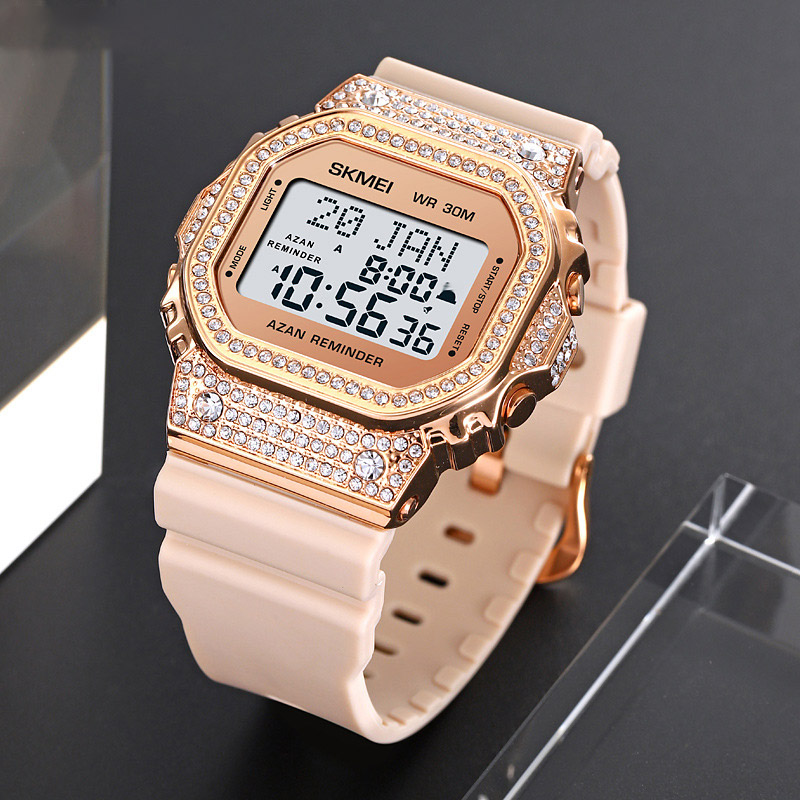 Men’s Digital Watch Multifunct - Mens Fashion In 40S incelemesi ve fiyatı